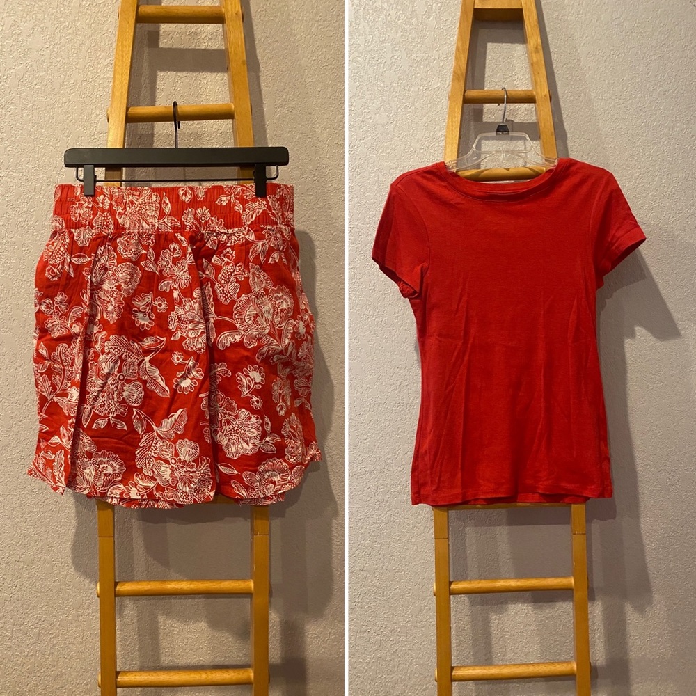 Perfect set: skirt and T-shirt